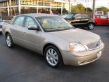 2005 Pueblo Gold Metallic Ford Five Hundred Limited #46870300