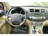 2011 Toyota Highlander V6 4WD Dashboard