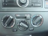 2010 Nissan Versa 1.8 S Sedan Controls