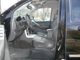 2011 Nissan Pathfinder Silver 4x4 Graphite Interior