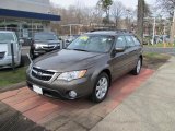 2008 Subaru Outback 2.5i Limited Wagon Front 3/4 View