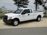 2009 Ford F150 XL SuperCab Front 3/4 View