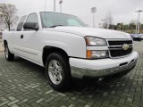 2006 Chevrolet Silverado 1500 LT Extended Cab Front 3/4 View