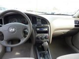 2005 Hyundai Elantra GLS Sedan Dashboard