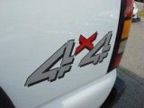 2006 GMC Sierra 2500HD SLE Crew Cab 4x4 Marks and Logos