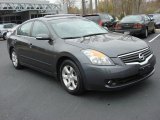 2007 Nissan Altima 3.5 SL Front 3/4 View