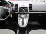 2010 Nissan Sentra 2.0 Dashboard