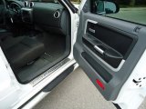 2007 Mitsubishi Raider LS Double Cab Door Panel