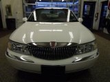 2001 Lincoln Continental Vibrant White