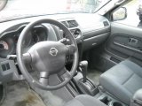 2004 Nissan Frontier SC Crew Cab 4x4 Charcoal Interior