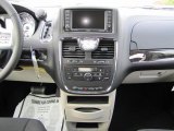 2011 Chrysler Town & Country Touring Controls