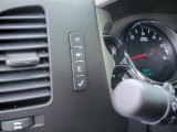2011 Chevrolet Silverado 2500HD LS Crew Cab 4x4 Controls