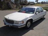 Cadillac Fleetwood 1994 Data, Info and Specs