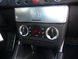 2002 Audi TT 1.8T quattro Coupe Controls