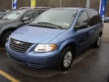 2007 Marine Blue Pearl Chrysler Town & Country  #47539021