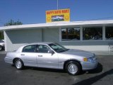 2001 Silver Frost Metallic Lincoln Town Car Executive #4748000
