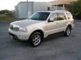 2005 Ivory Parchment Tri-Coat Lincoln Aviator Luxury #4744165
