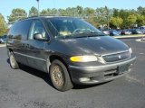 1997 Chrysler Town & Country LXi Front 3/4 View