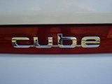 2010 Nissan Cube 1.8 S Marks and Logos