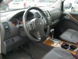 2007 Nissan Pathfinder LE 4x4 Graphite Interior