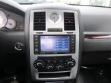 2010 Chrysler 300 C HEMI AWD Controls