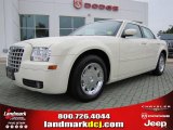2006 Stone White Chrysler 300 Touring #47831282