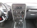 2010 Jeep Wrangler Unlimited Sport Controls