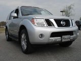 2008 Nissan Pathfinder LE V8 4x4