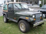1995 Jeep Wrangler S 4x4 Front 3/4 View