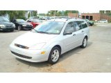 2000 Ford Focus SE Wagon Front 3/4 View