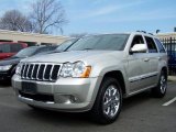 2008 Jeep Grand Cherokee Overland 4x4 Front 3/4 View