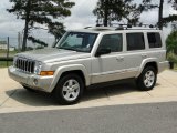 2008 Jeep Commander Limited Front 3/4 View