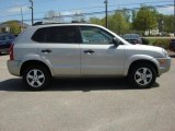 2005 Hyundai Tucson GL Exterior
