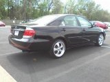 2006 Toyota Camry LE Custom Wheels