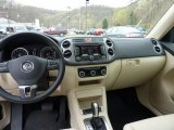 2011 Volkswagen Tiguan SE 4Motion Dashboard