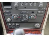 2005 Volvo S60 2.5T Controls