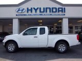 2010 Avalanche White Nissan Frontier SE King Cab #48233288