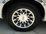 2001 Lincoln Town Car Signature Wheel