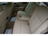 2007 Lincoln Town Car Signature Dove Interior