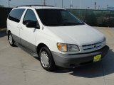 1999 Super White Toyota Sienna LE #48233410