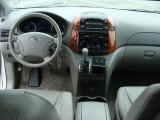 2009 Toyota Sienna XLE Dashboard