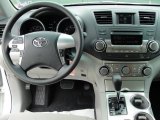 2011 Toyota Highlander  Dashboard