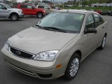 2007 Ford Focus ZX4 S Sedan Front 3/4 View