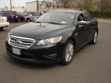 2011 Tuxedo Black Ford Taurus Limited #48460451