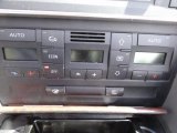 2003 Audi A4 3.0 Cabriolet Controls