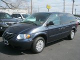 2007 Magnesium Pearl Chrysler Town & Country LX #48581736