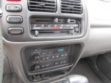 2001 Chevrolet Tracker LT Hardtop 4WD Controls