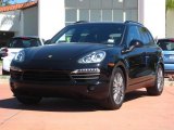 Black Porsche Cayenne in 2011