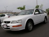 Arctic White Pearl Nissan Maxima in 1996
