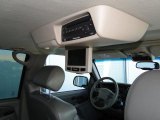 2006 GMC Yukon XL Denali AWD Controls